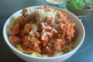 Fettuccine Bolognese with Artichoke
